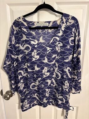 ☀️West Indies Cotton Navy & White Mermaid Print V-Neck Top Size Small /Medium
